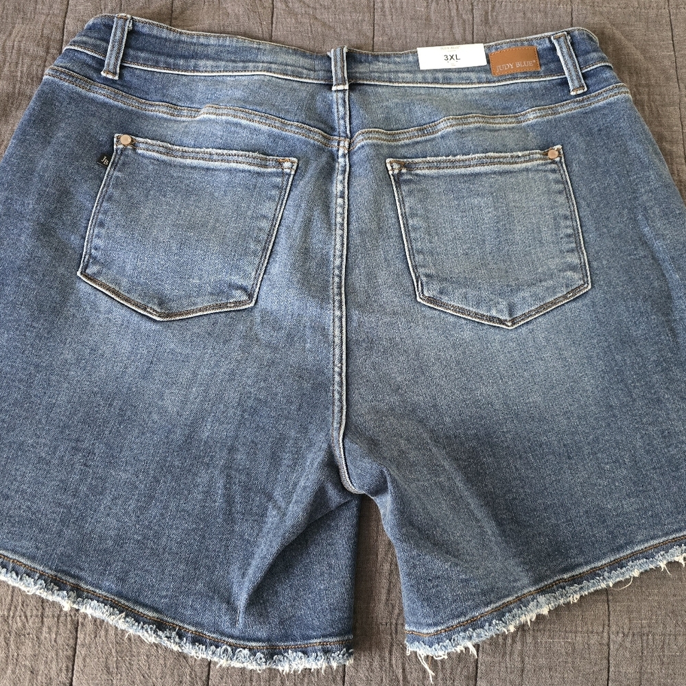 NWT Judy Blue Dark Vintage Wash Denim High Rise Jean Shorts 3XL
